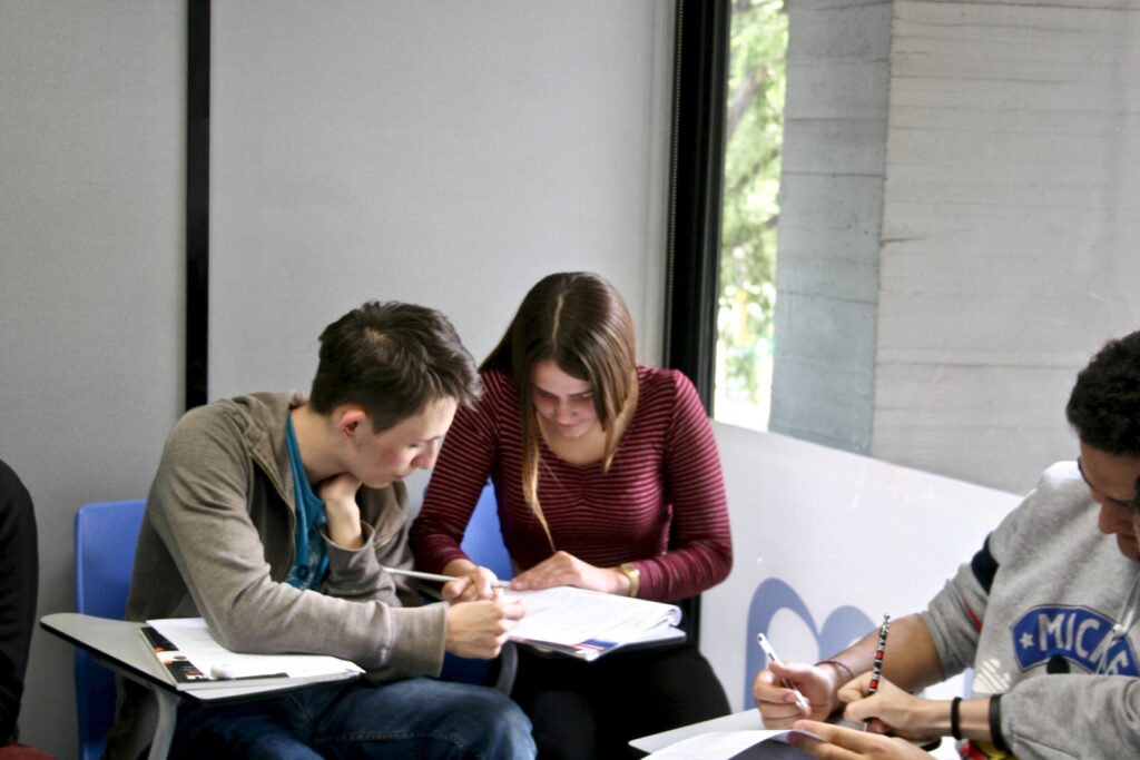 IDIOMARUM SCHOOL CLASSES